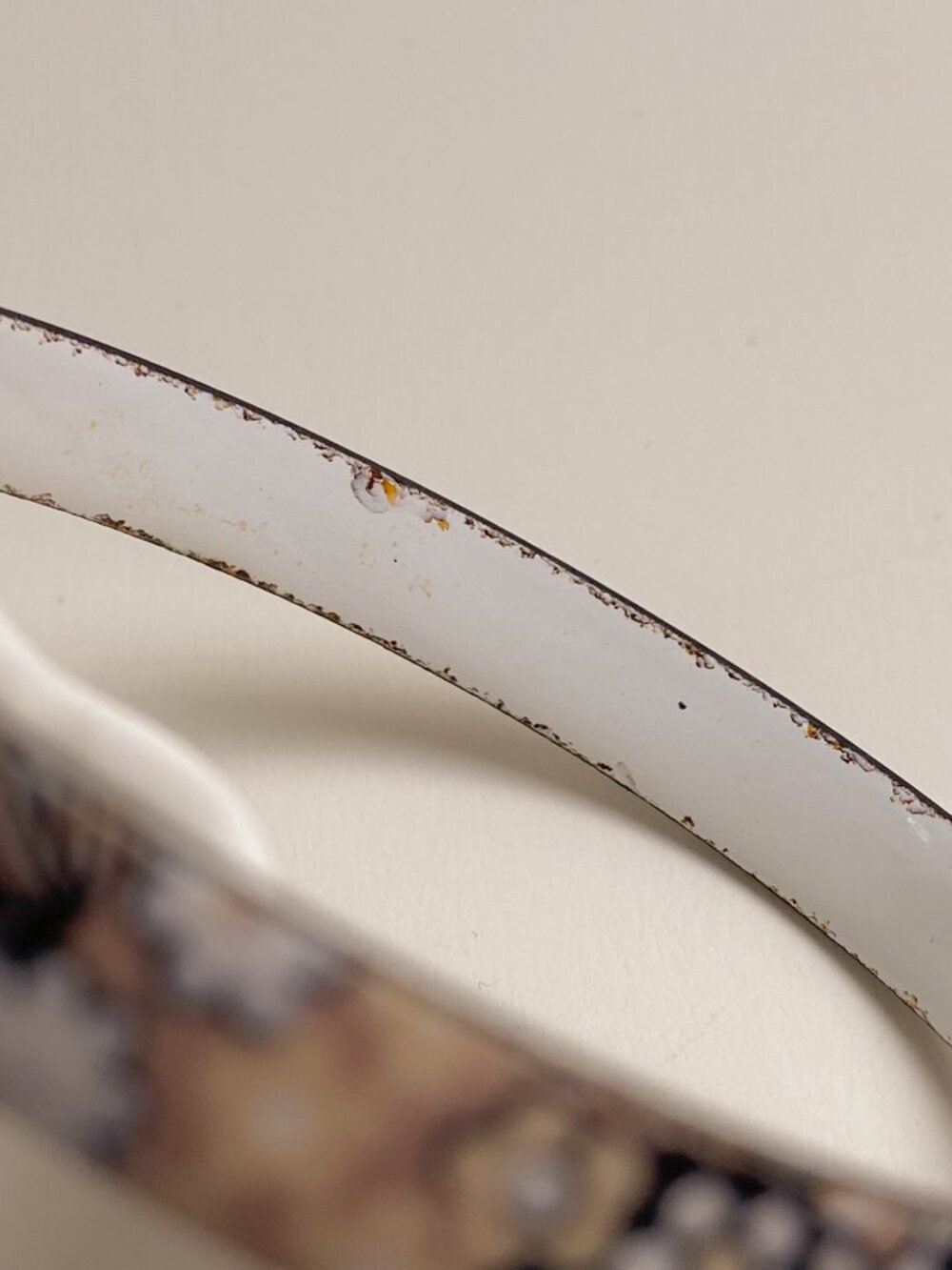 Vintage Michaela Frey Handmade Floral Cottagecore Enamel Neutral Bangle Bracelet - Picture 6 of 9